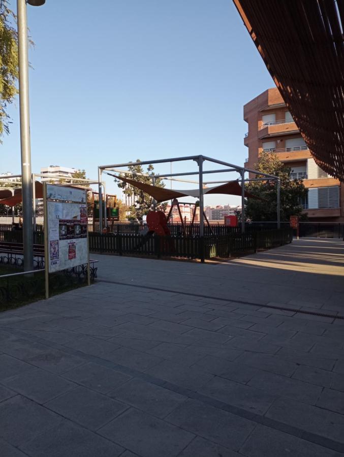 Ahllenrock Como Un Hotel, Pero Solo Para Ti Cornellà de Llobregat Exterior photo